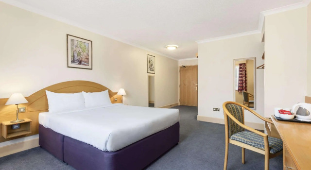 Двухместный номер для людей с ограниченными возможностями Days Inn by Wyndham Watford Gap