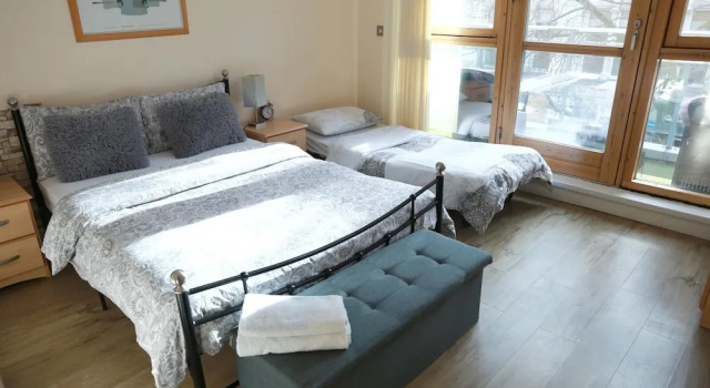Apartment In Birmingham New Street city centre is beautiful and comfortable, Забронировать Апартаменты/квартира Отели Бирмингема с парковкой, рядом с Океанариум «Национальный центр морской жизни», Парковка