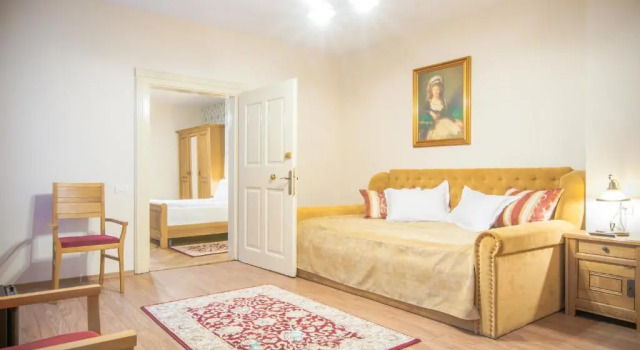 Safrano Palace, Rezervovat Hotel Hotely v Prahova Valley s parkováním, Parkování