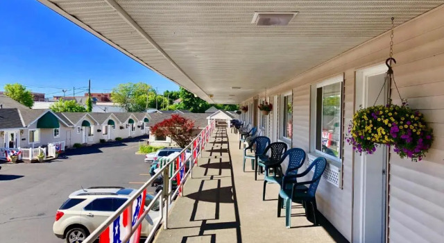 Люкс Deluxe Lockview Motel