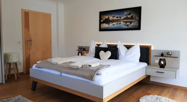 Holiday home Tina with beautiful terrace, Rezervați Hotel Keutschach 