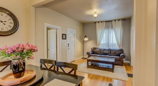 2BR Old Colorado City Garden of The Gods, Buchen Sie Ferienhaus Hotels in Colorade Springs mit Parkplatz, Parkplätze