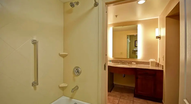 Шестиместный номер Standard Homewood Suites by Hilton Lancaster