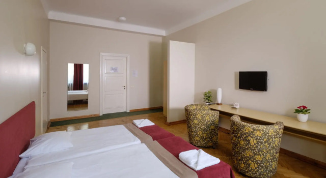 Hotel Metropolis