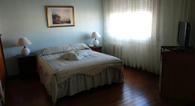 Полулюкс Hotel Crown