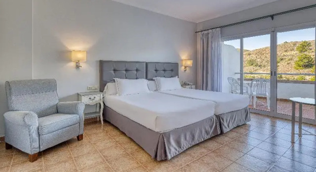 Номер Standard с балконом Hotel Alhaurín Golf Resort
