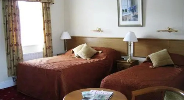 Plas Antaron Hotel, Rezervați Hotel Penparcau Glamorgan