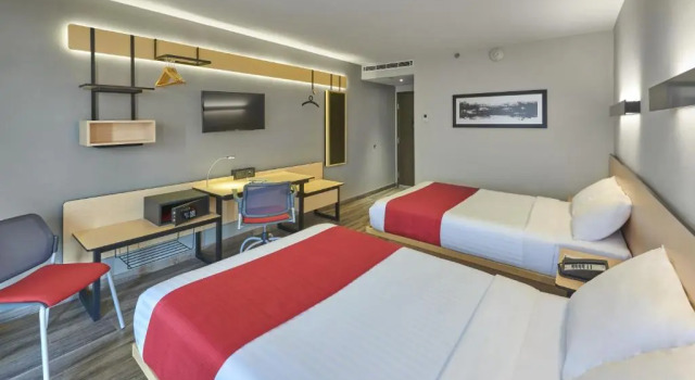 Четырёхместный номер Standard City Express Plus by Marriott Leon Centro de Convenciones
