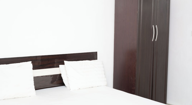 Intelligent hotel and suites