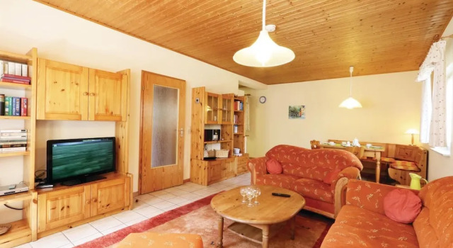 Amazing Home in Thalfang With 2 Bedrooms, Book Hotel Thalfang 
