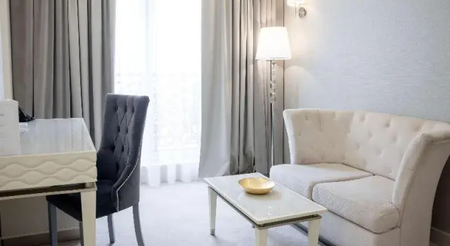 Double Phòng Suite Junior Hotel Tresor