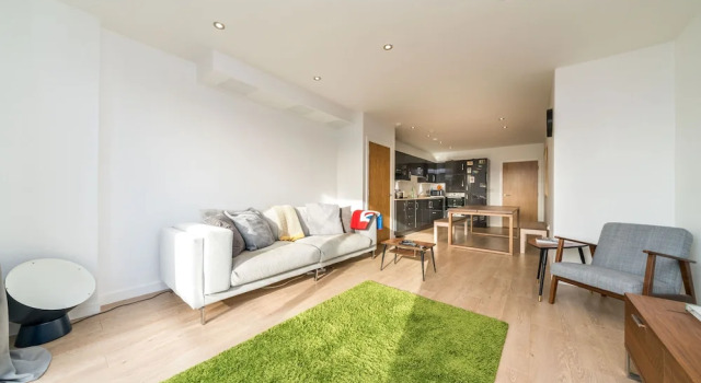 NEW 2BD Flat 4mins to Excel Centre Fast City Links, Забронировать Апартаменты/квартира Апартаменты Лондона, Апартаменты/квартира