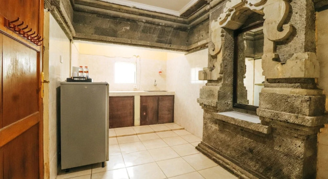 Коттедж с 2 комнатами с балконом Villa Happy Jimbaran