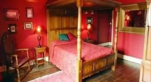 The Hunting Lodge