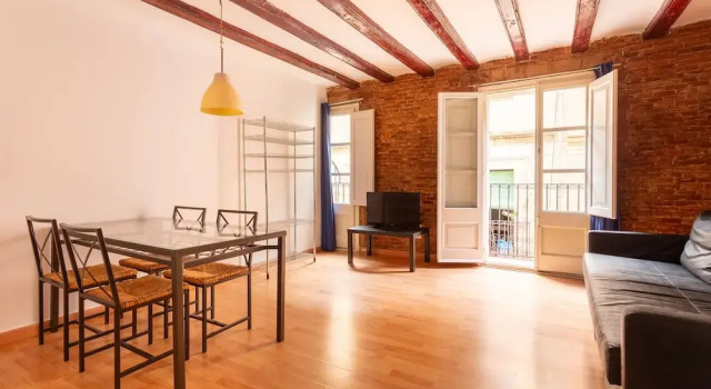 Old Town Apartment With Balcony And Wifi, Забронировать Апартаменты/квартира Барселона провинция Барселона, рядом с Приход Св. Августина