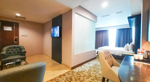Полулюкс Plaza Inn Kendari