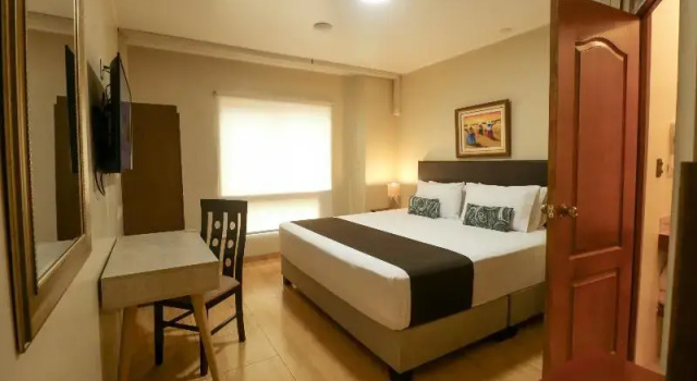 Полулюкс Deluxe Epiqus Hotel