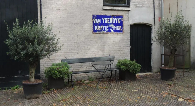 Chateau van Ysendyk, Book Hotel Noordgouwe 