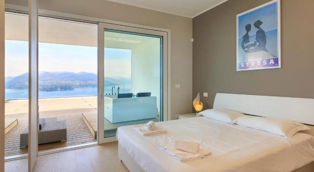 Skylake Penthouse by Impero House