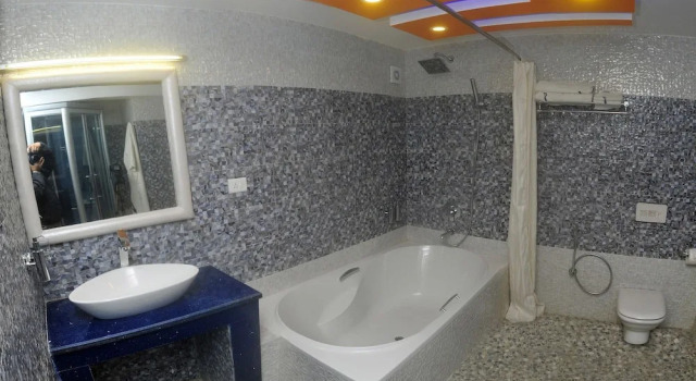 Номер Classic Royal Penguin Boutique Hotel & Spa