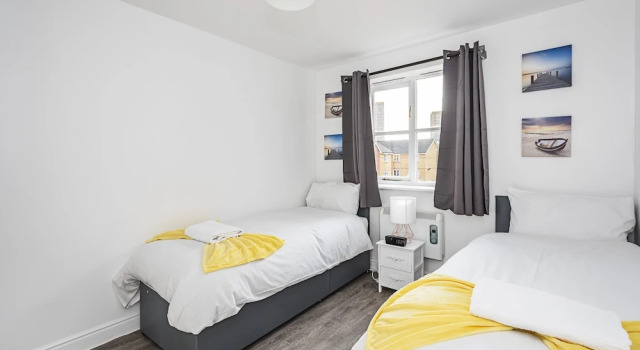 Modern 2 Bedroom Lewisham Apartment