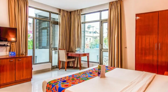 Divine Inn by FabHotels, Забронировать Отель Отели Нью-Дели 3 звезды, рядом с Embassy Of Finland, 3*