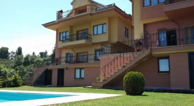 Guney Villa