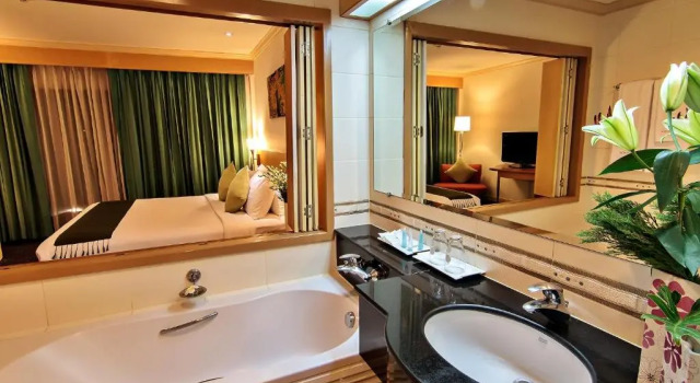 Двухместный номер Deluxe Bossotel Bangkok