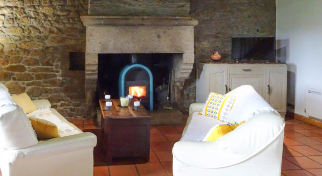 Terraced House, St Meloir des Ondes, Rezerwuj Hotel  