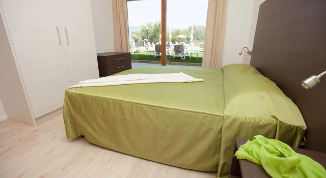 Residence La Corte Danese, Забронировать Отель Отели Торри-дель-Бенако с бассейном, Бассейн