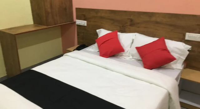 Номер Premier Hotel Housefinch Residency