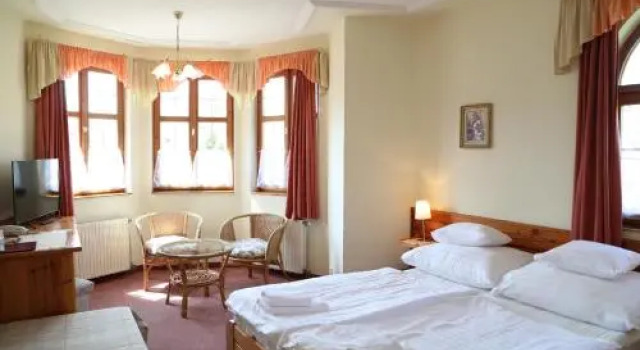 Hajdú Kastély Hotel, Prenota Hotel Hajdúszoboszló 