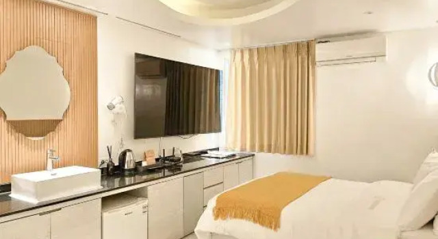 Полулюкс waltz hotel