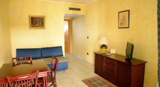 Четырёхместный номер Standard Hotel Blue Roses