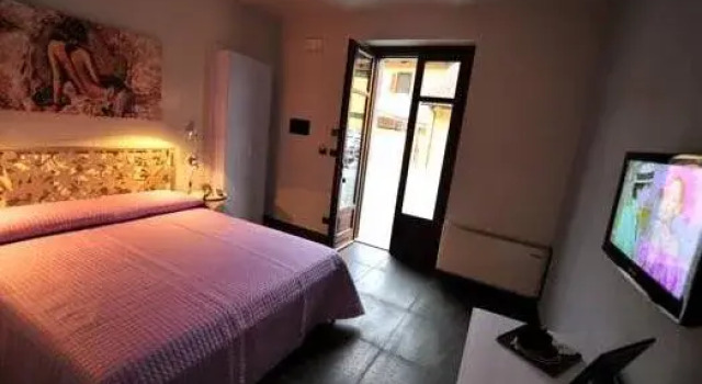 Residence La Via Del Sale, Book Hotel Polonghera Piedmont