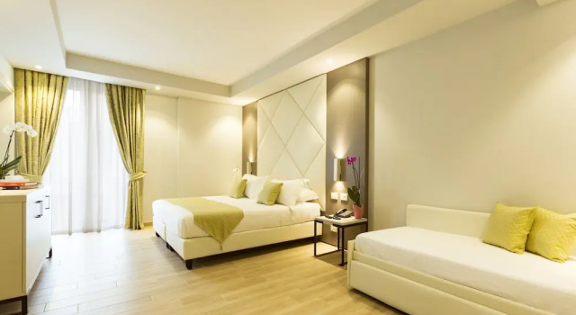 Трёхместный номер Standard c 1 комнатой Hotel Villa Garuti
