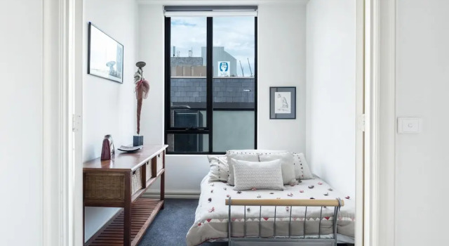 Roomerang at Parkside East 8, Book Hotel  