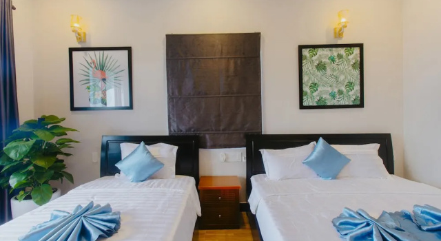 Трёхместный номер Deluxe с балконом и с видом на город Home River Villa