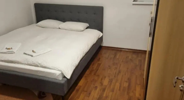 Lend apartman in the garden, Varaa Huoneisto Miercurea-Ciuc 