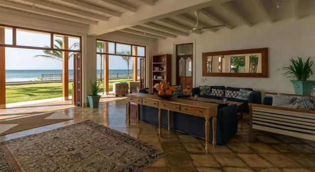 Коттедж Family Beach Villa Located On An Incredible Beach