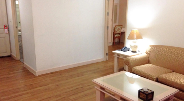Полулюкс LEE PLACE HOTEL