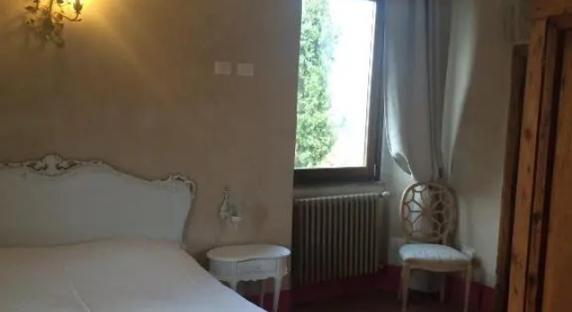 Tenuta di Vico Moricino, Boek Hotel Hotels in Ciociaria met parkeren, Parkeren