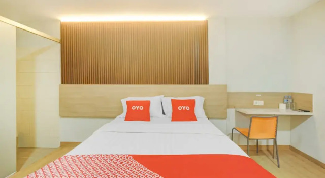 Dancenter Tanjung Duren Near Mall Citraland Formerly Suba Hotel, Book Hotel Grogol Jakarta