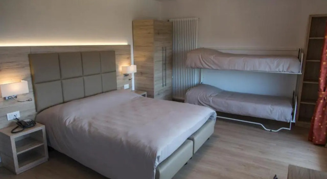 Четырёхместный номер Standard Hotel Tre Pini