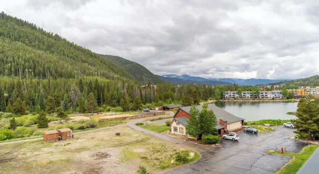 Апартаменты с 3 комнатами с балконом Montezuma Condos #1754 by Summit County Mountain Retreats
