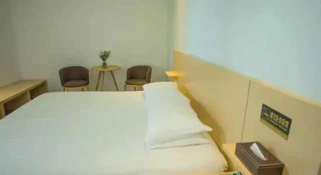 Двухместный люкс Motel 168 (Rudong Administrative Center)