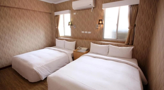 Sky 1 Hotel