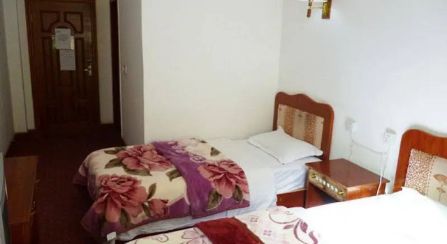 Yijia Youth Inn Jiuzhaigou Branch 1
