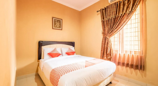 Homestay Casa Delray Syariah by OYO Rooms, Rezervovat Hotel Cisolok West Java