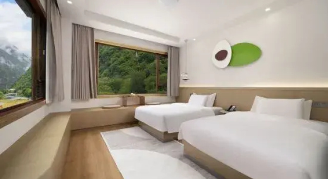 Семейный люкс с красивым видом из окна Qinghe Ruijin Private Soup Hot Spring Hotel